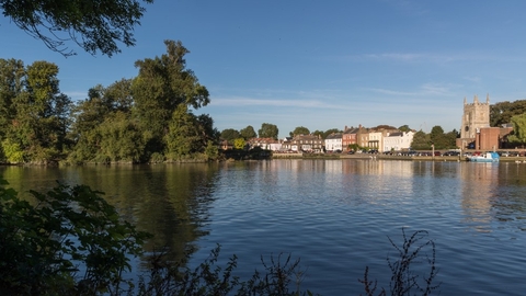 Isleworth Ait view across to the Ait