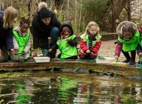 Centre for Wildlife Gardening outdoor education (credit Penny Dixie)